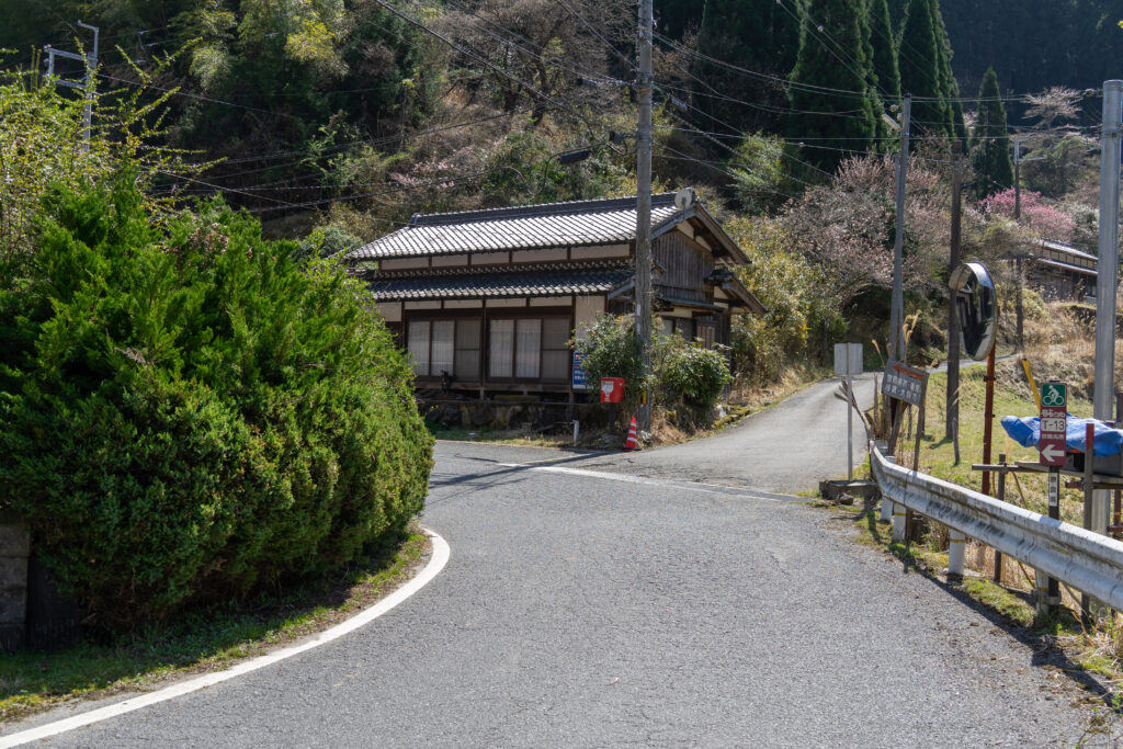 奈良県道28号線　室生寺周辺　間違いやすいコーナー