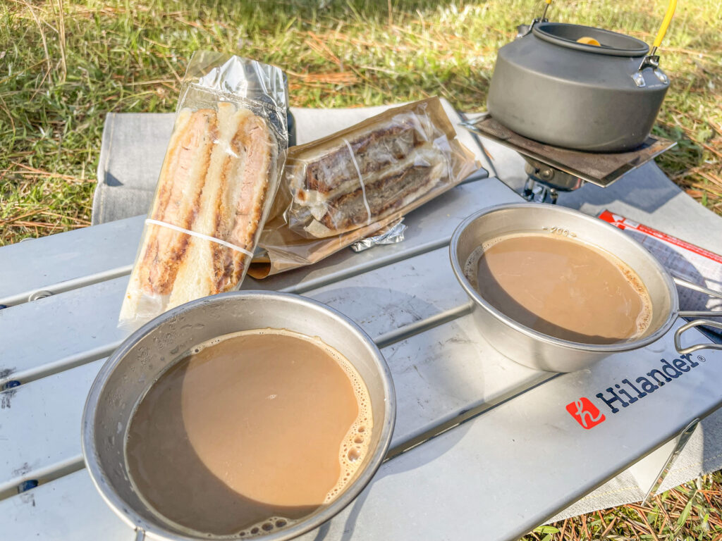 立山サンダーバード　サンドイッチ　を朝食に