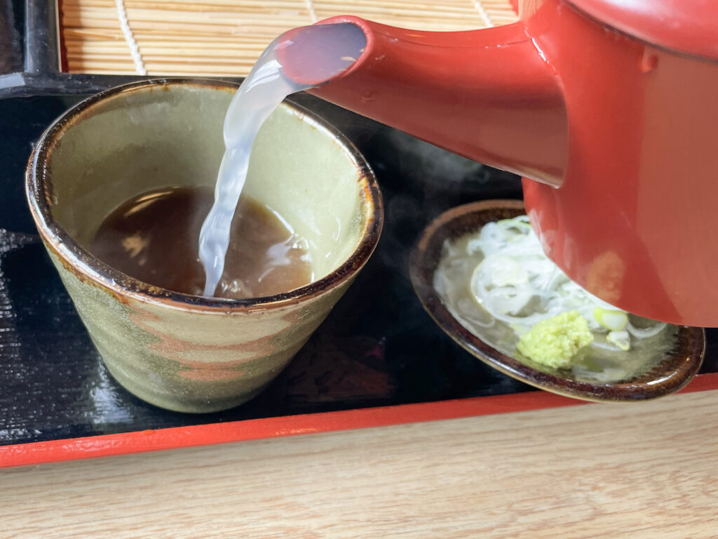 ふく吉・純手打そば　そば湯