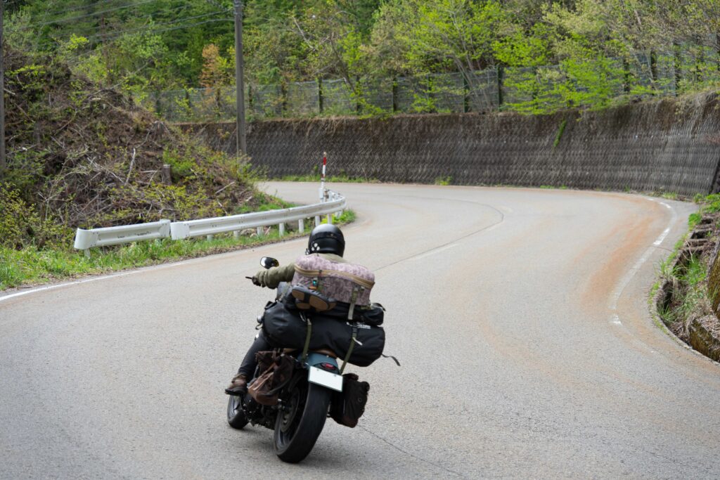 岐阜県道317号線、82号線　やまびこロード　リズミカルなコーナーが続く