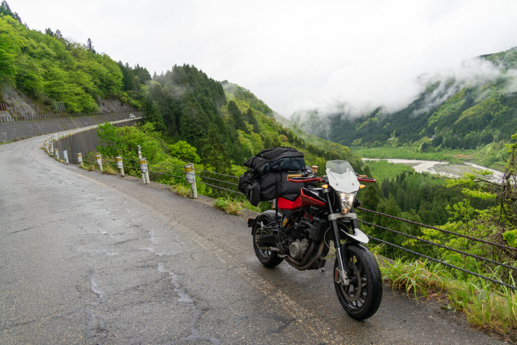 富山県道43号 富山上滝立山線　絶景とNUDA900R