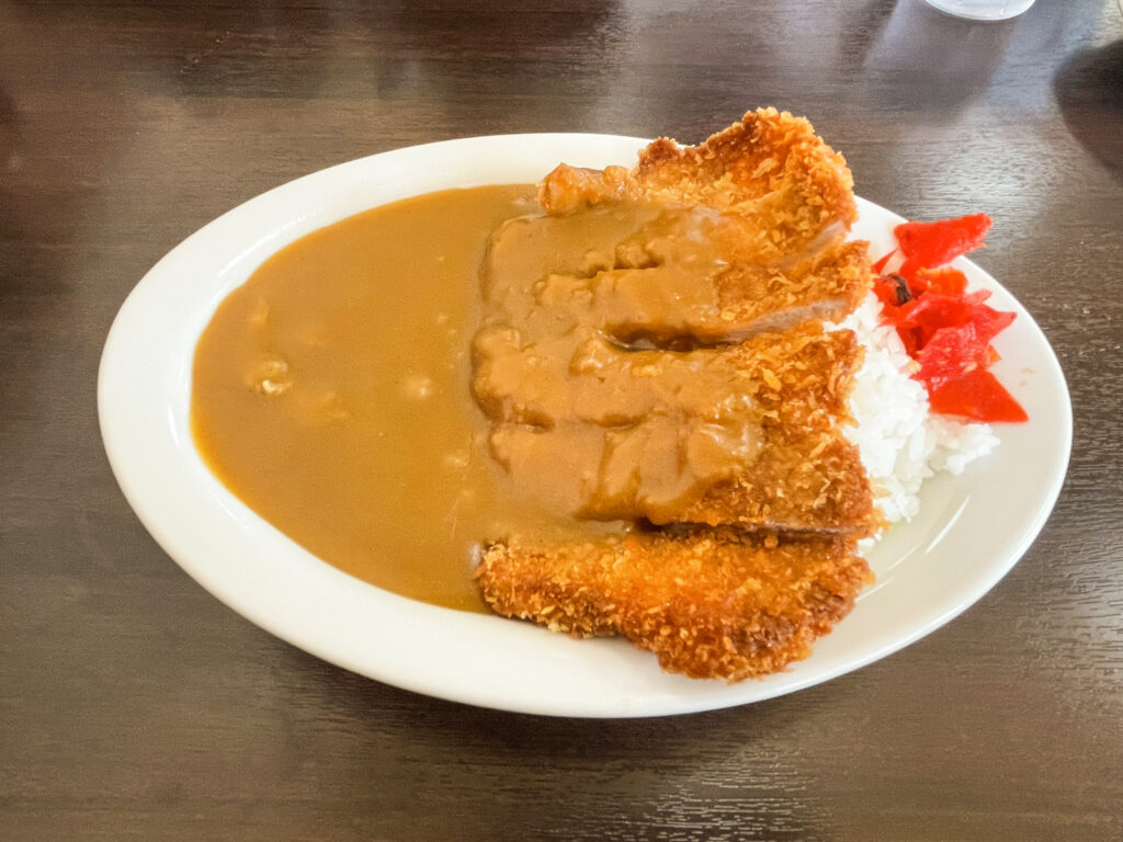 坂根食堂　カツカレー