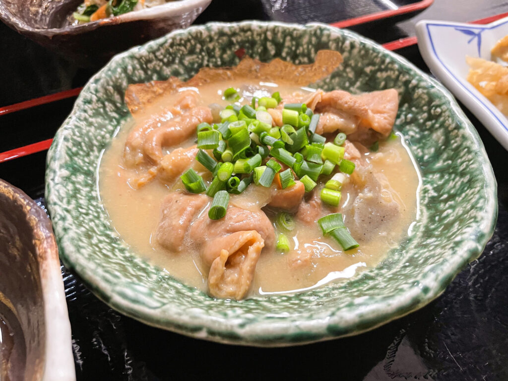 阿蘇料理 ひめ路のホルモン煮込み