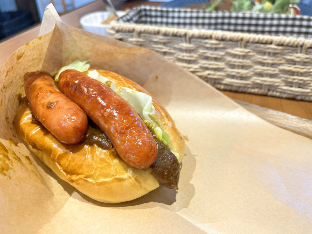 京fujiharuカレーのカレードッグ 400円
