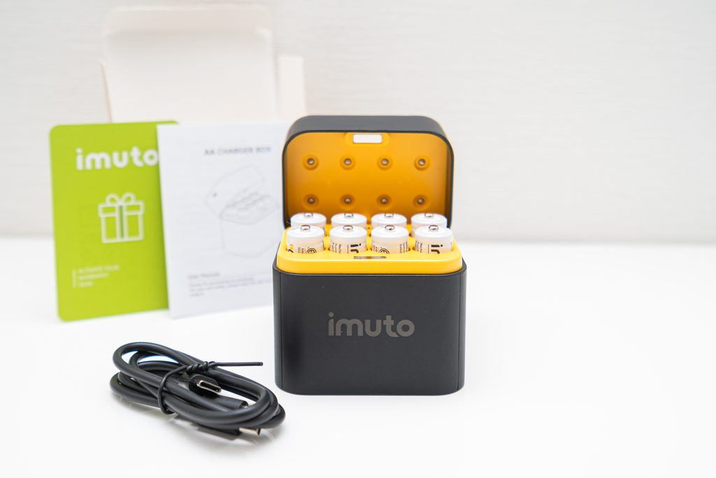 IMUTO リチウムイオン充電池と充電器のセット内容